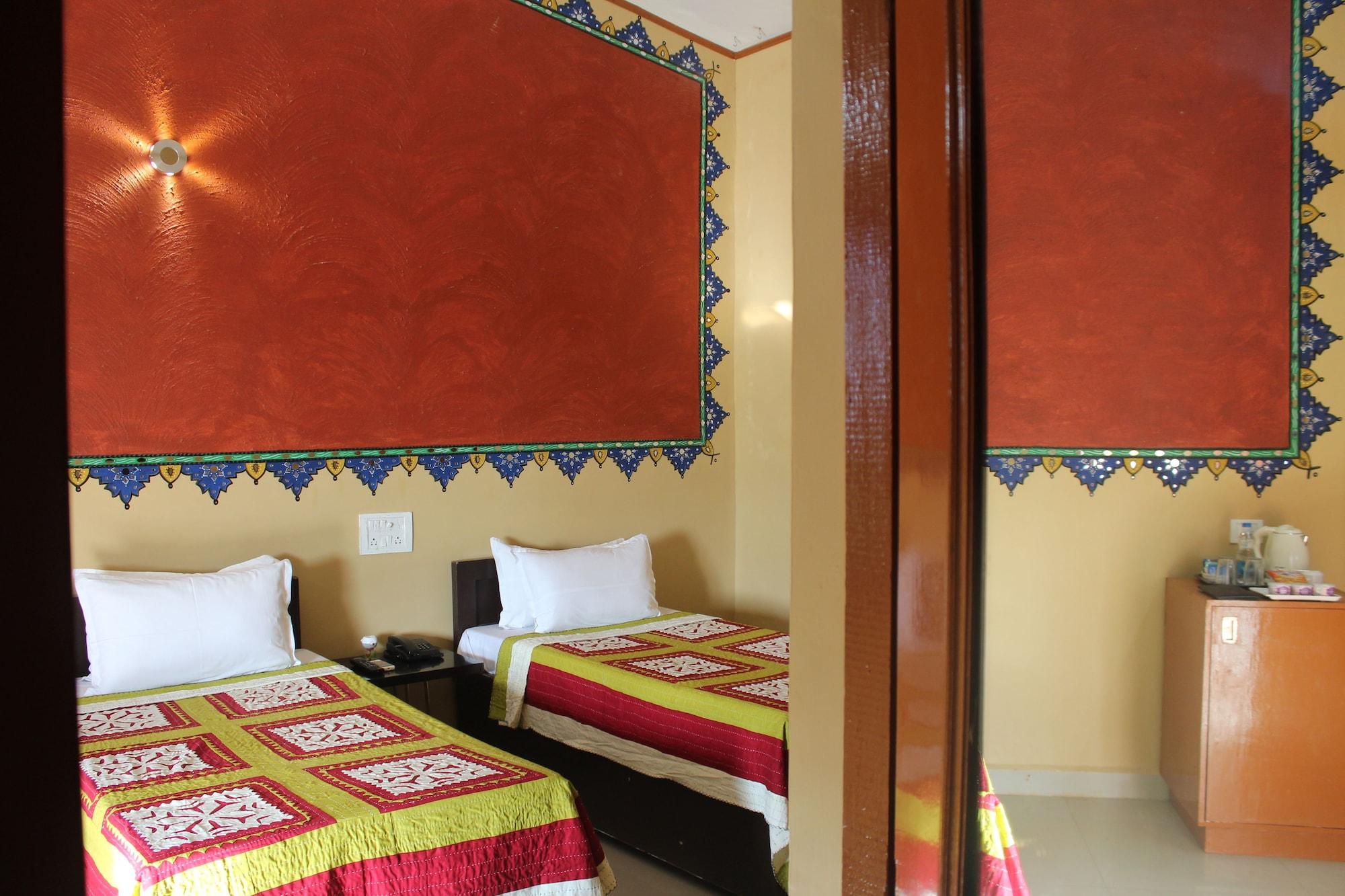 Regenta Resort Bhuj By Royal Orchid Hotels Limited מראה חיצוני תמונה