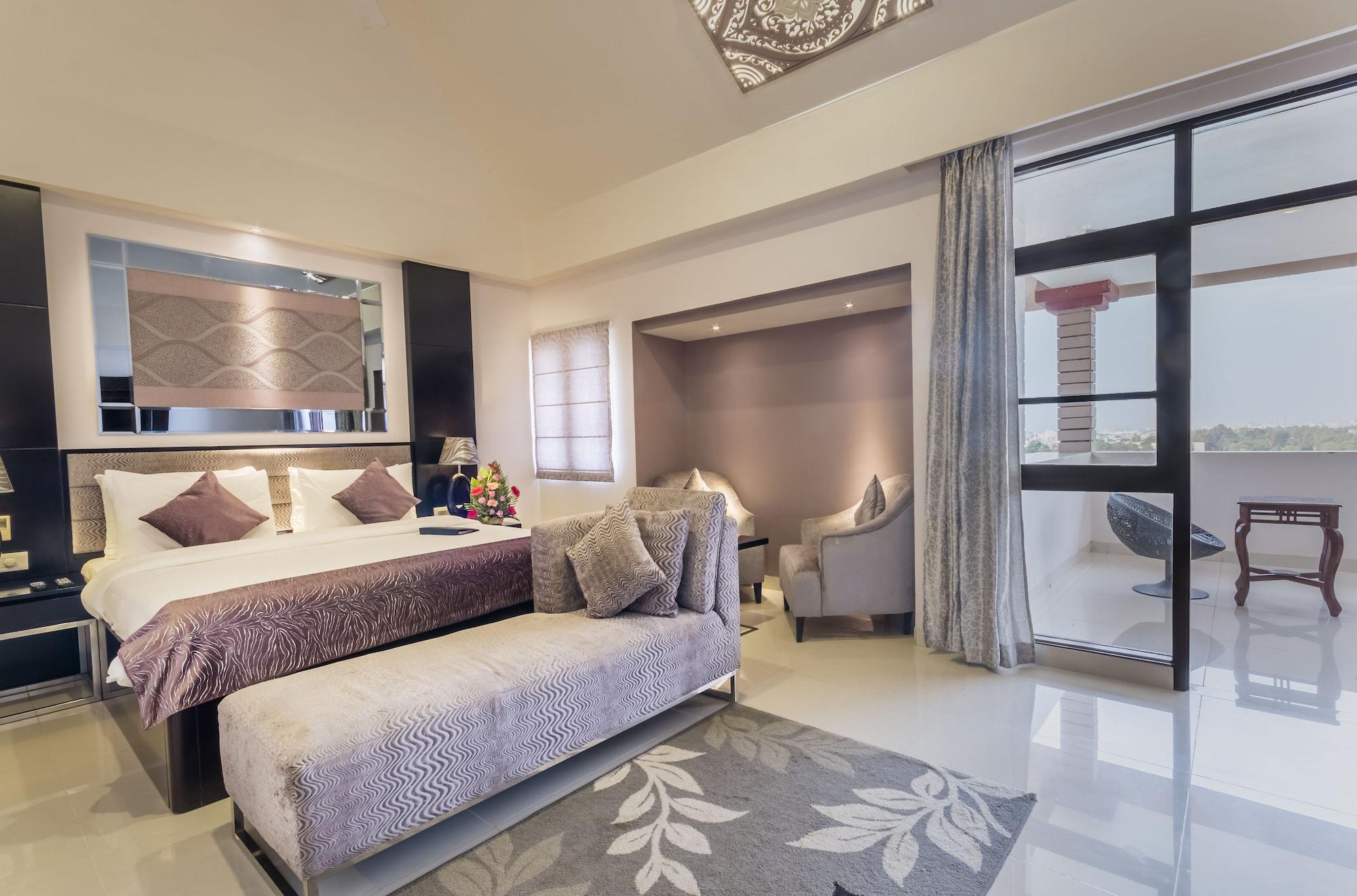 Regenta Resort Bhuj By Royal Orchid Hotels Limited מראה חיצוני תמונה