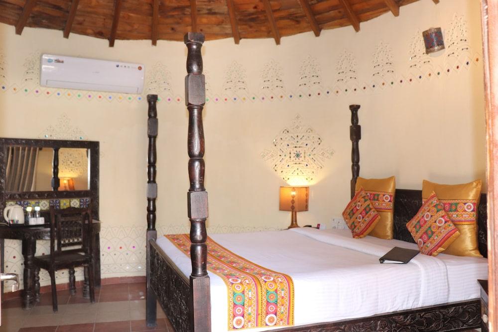 Regenta Resort Bhuj By Royal Orchid Hotels Limited מראה חיצוני תמונה