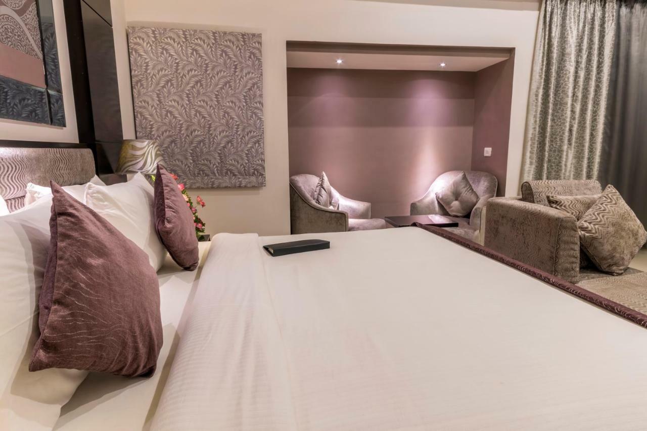 Regenta Resort Bhuj By Royal Orchid Hotels Limited מראה חיצוני תמונה
